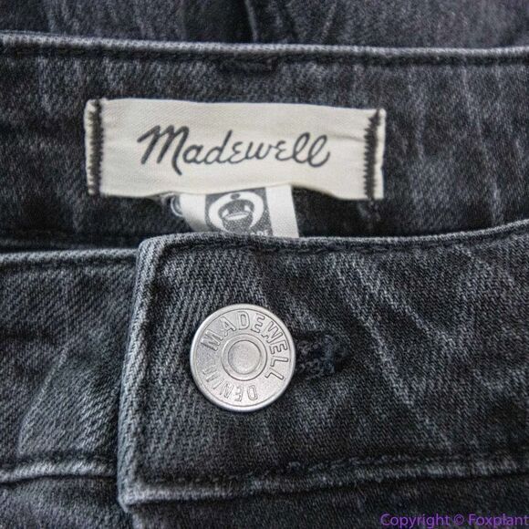 Madewell Curvy Petite Perfect Vintage Straight Jean in Lunar Wash, 33P - Picture 12 of 15